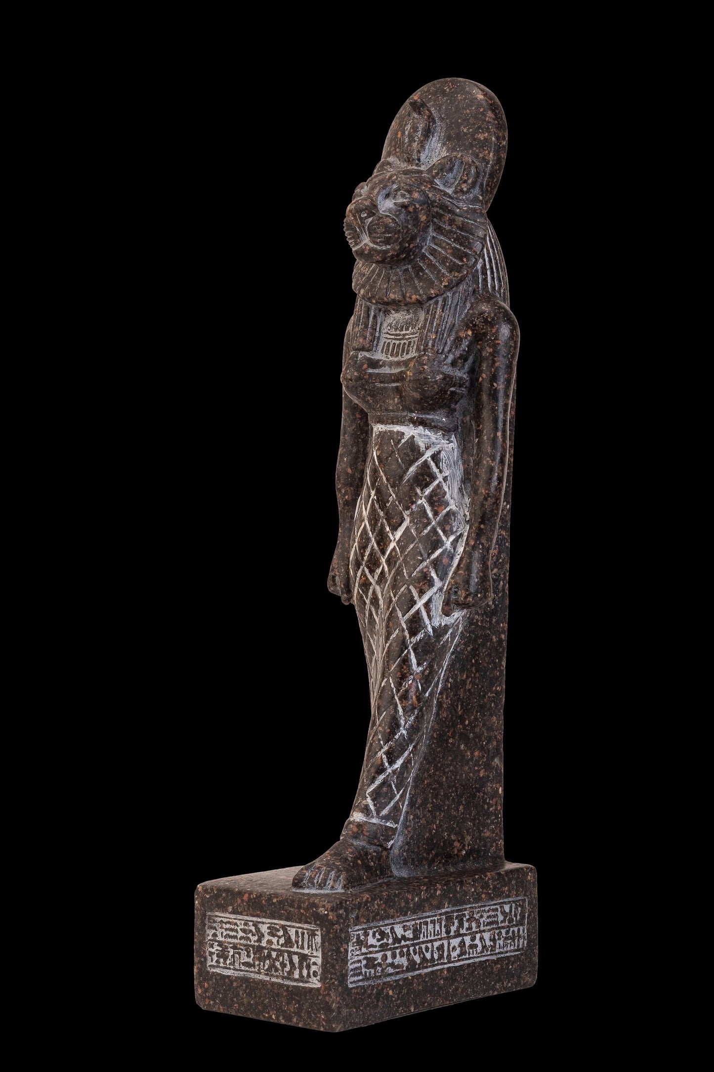 Ancient Egyptian statue of Pharaoh Sekhmet , whose Lioness head with a woman's body has the eye of the sun