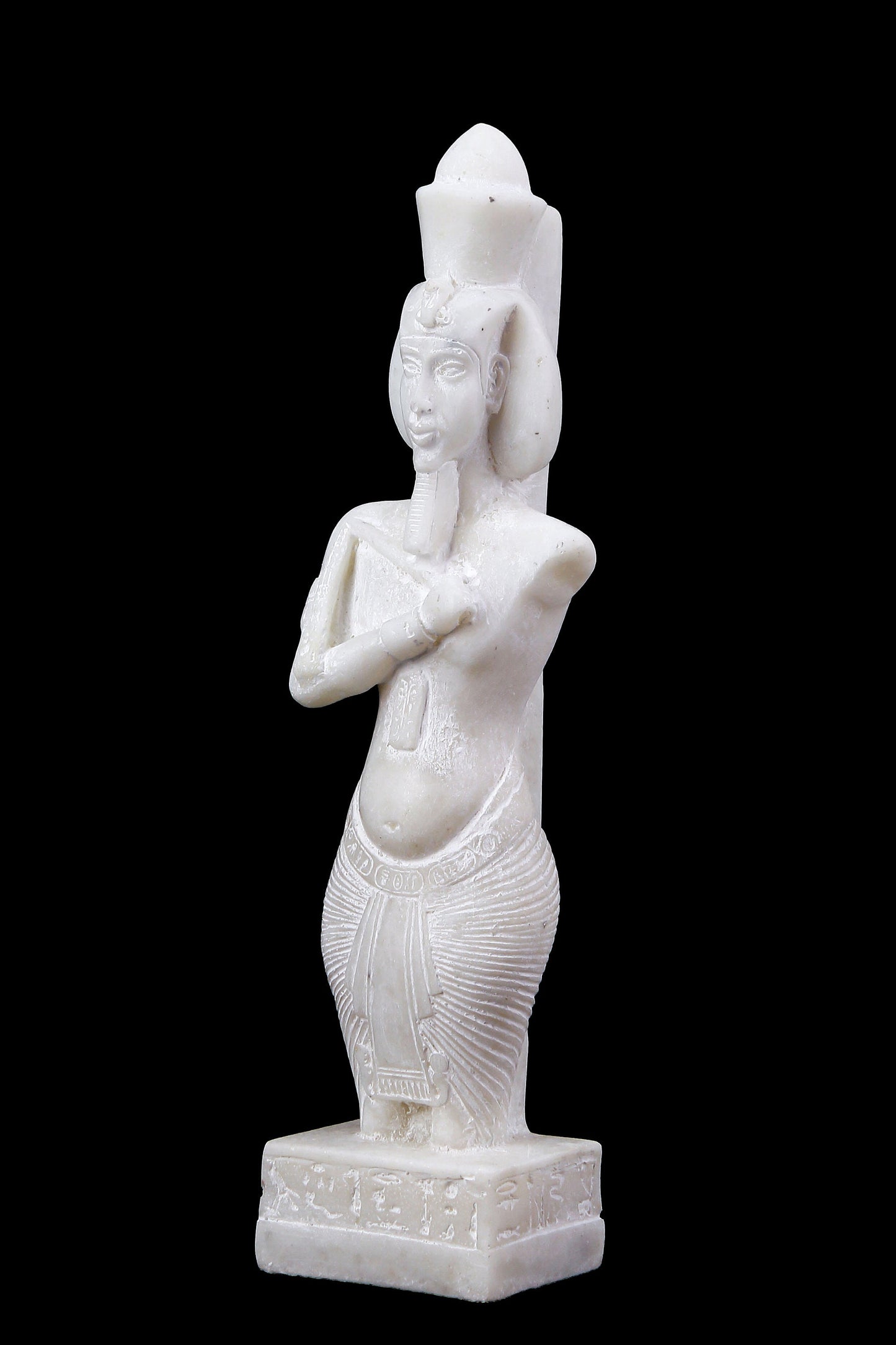 Ancient Egyptian statue of king Akhenaten (Amenhotep IV) (about 1351-1334 BC) King of the 18th dynasty - Made in Egypt
