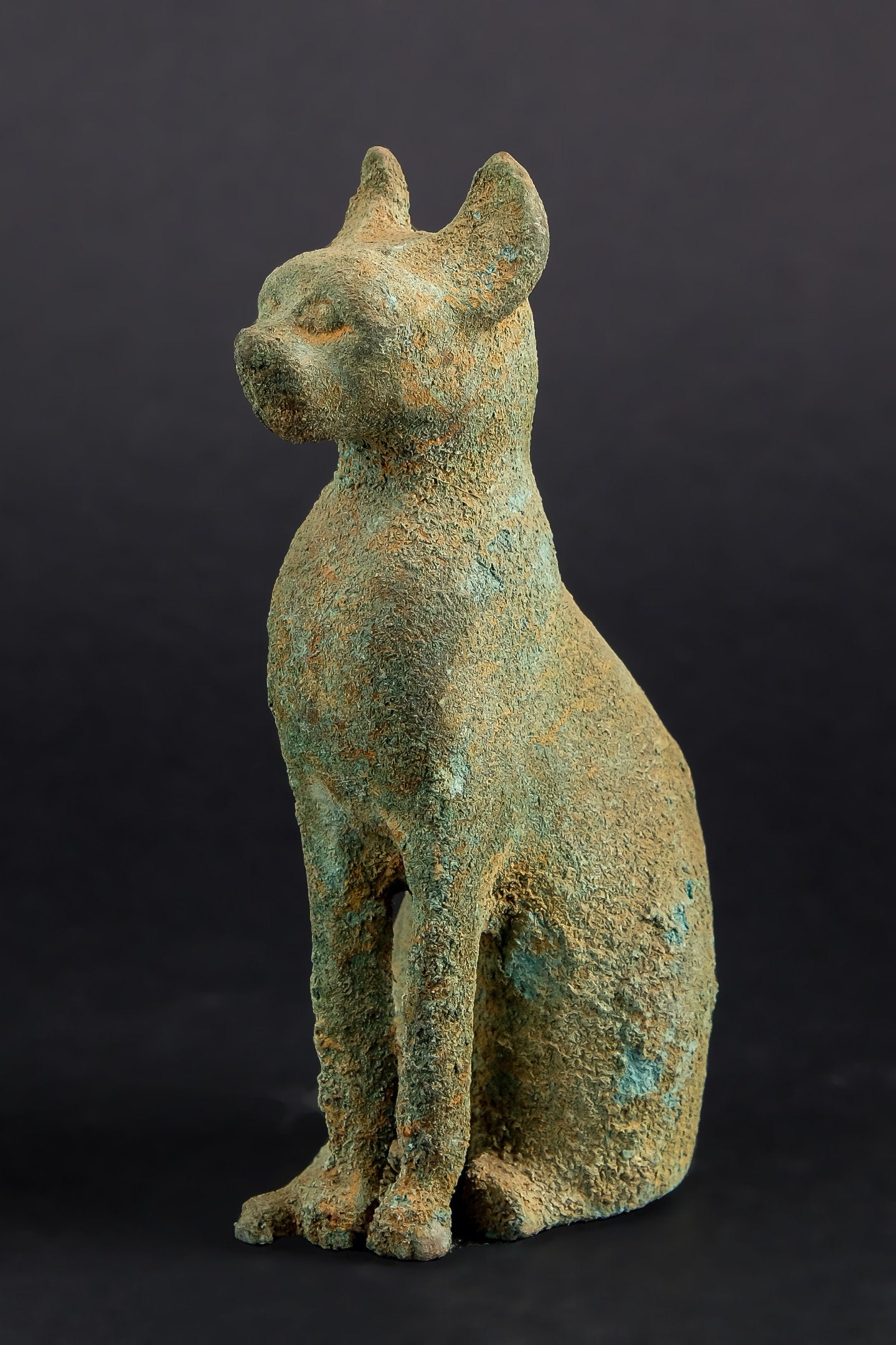 Ancient Egyptian statue of Bastet cat made of Bronze-Hand carved - made in Egypt