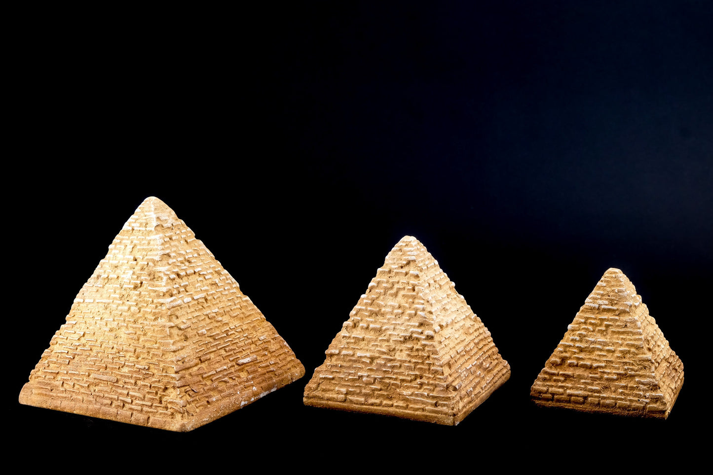 Vintage pyramids of Egypt Set - Set of 3 Pyramid - Egyptian Pyramids- like the one in Giza with a mazing real touching -EGYPTIAN Home Decor