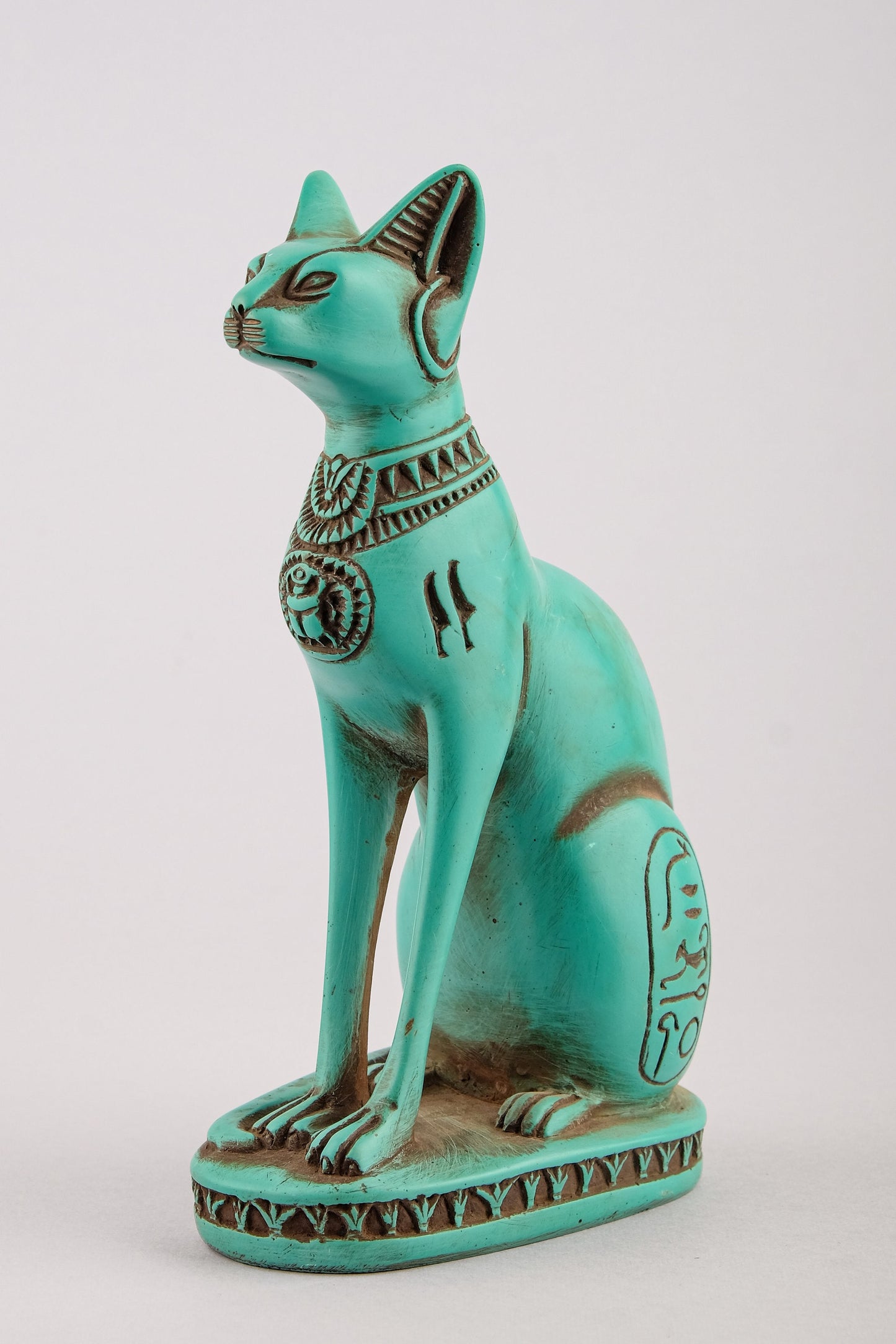 Unique ancient Egyptian Bastet cat Statue heavy green stone with scarab on her chest
