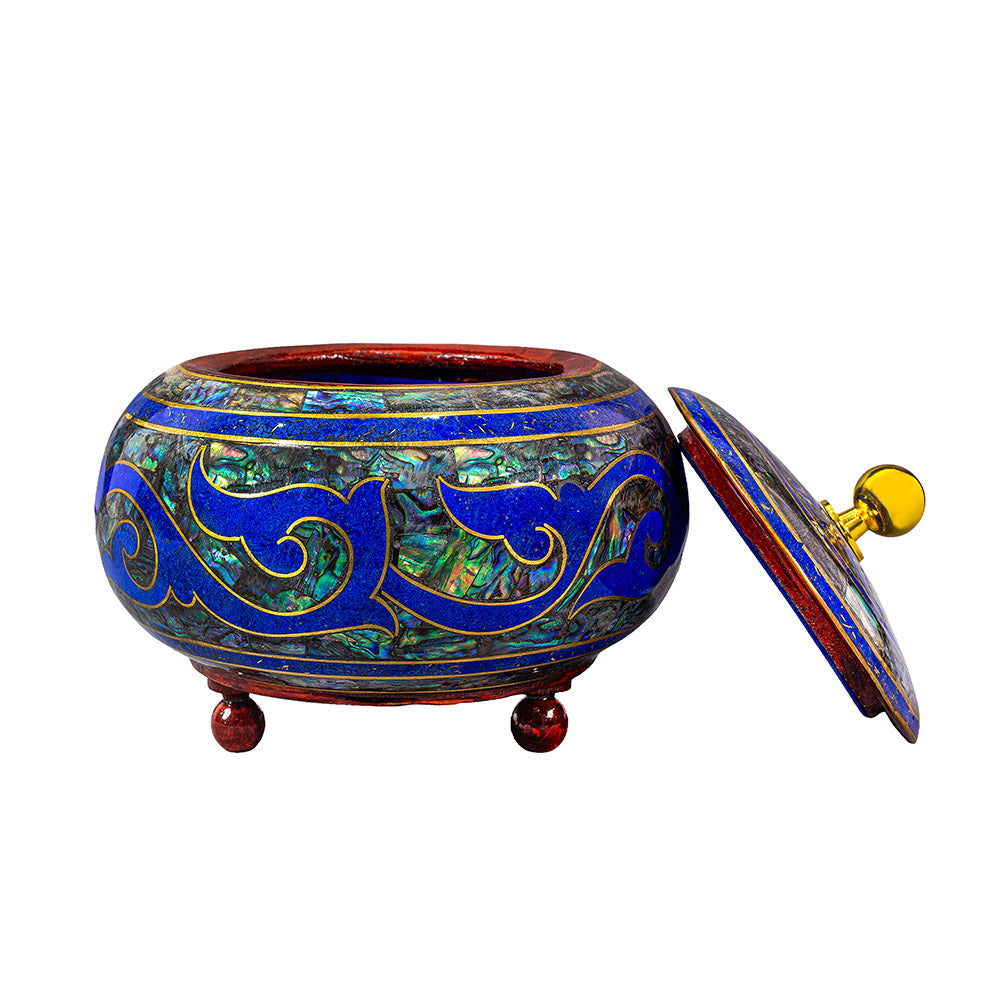 Egyptian jewelry box inlaid with jemstones lapis lazuli, blue mother of pearl  and brass made in egypt