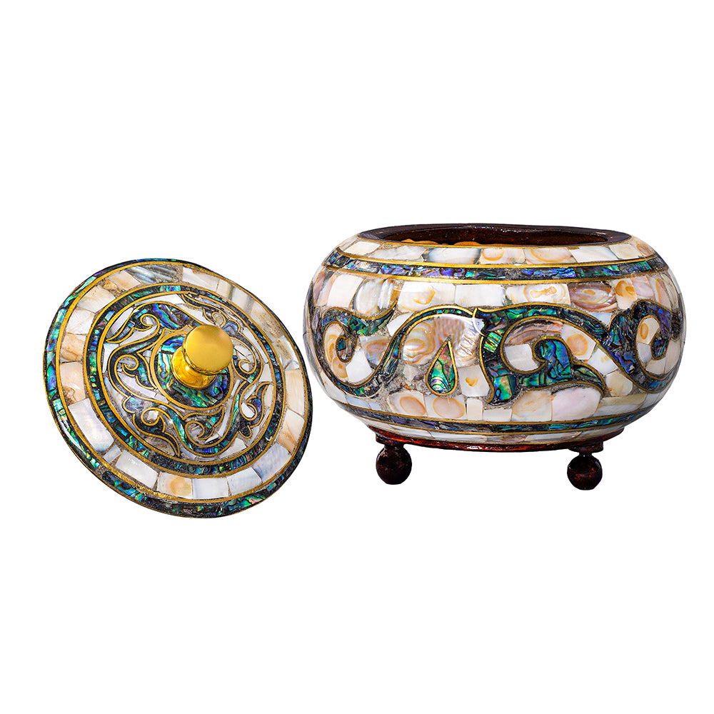 Egyptian jewelry box inlaid with mother of pearl and Brass