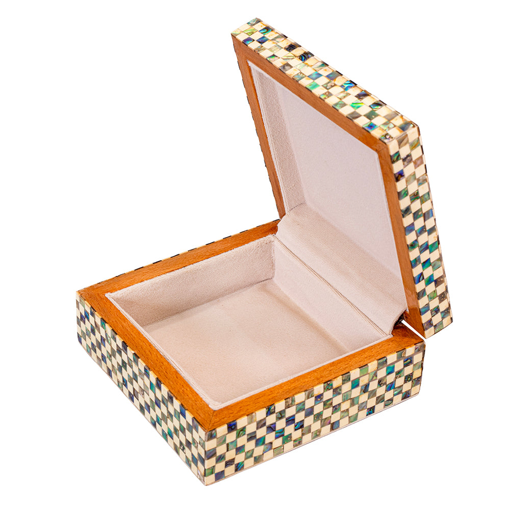 Egyptian jewelry box inlaid with mother of pearl