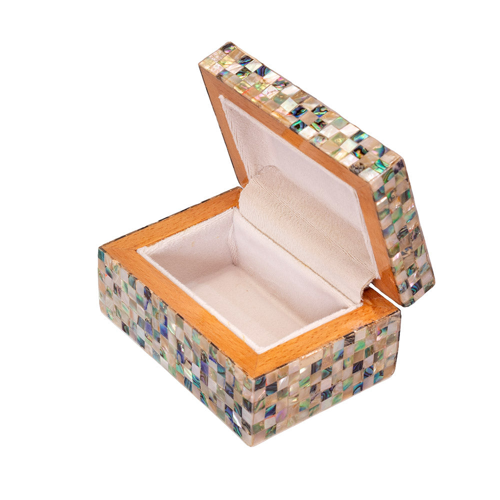 Egyptian jewelry box inlaid with mother of pearl