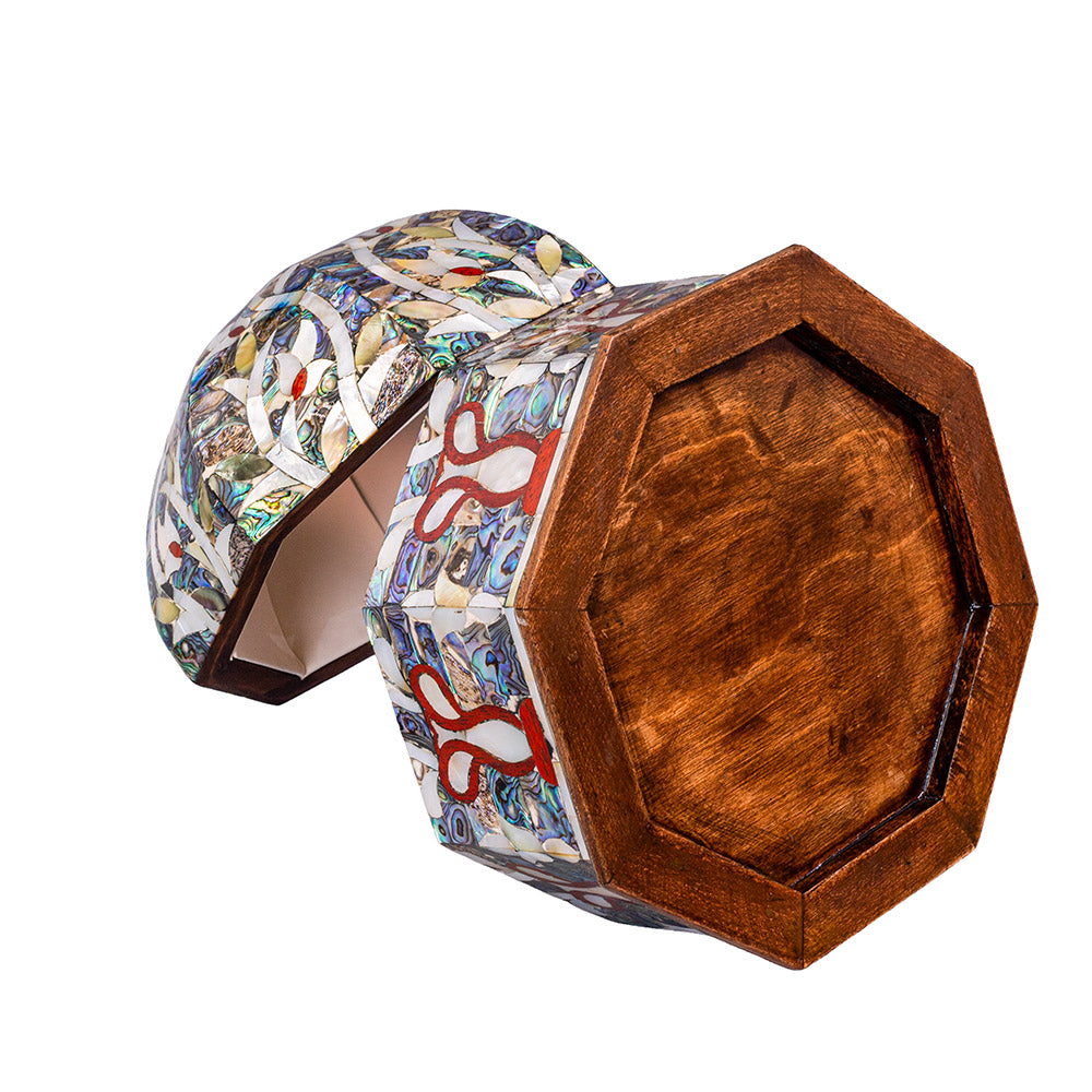 Egyptian jewelry box inlaid with mother of pearl and Brass