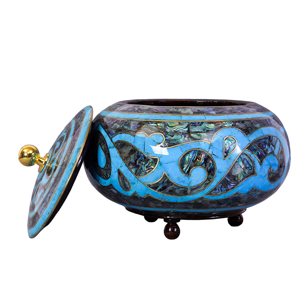 Egyptian jewelry box inlaid with jemstones  turquoise,blue mother of pearl  and brass made in egypt