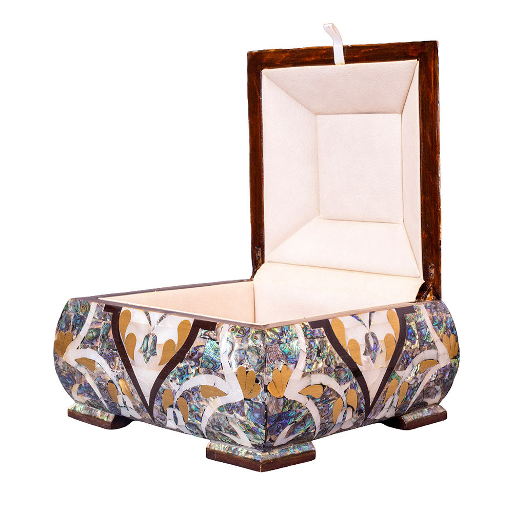 Egyptian jewelry box inlaid with mother of pearl and Brass