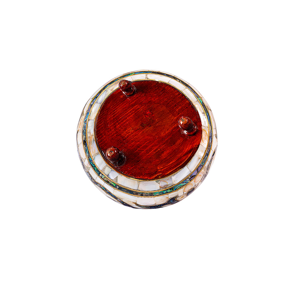 Egyptian jewelry box inlaid with mother of pearl and Brass