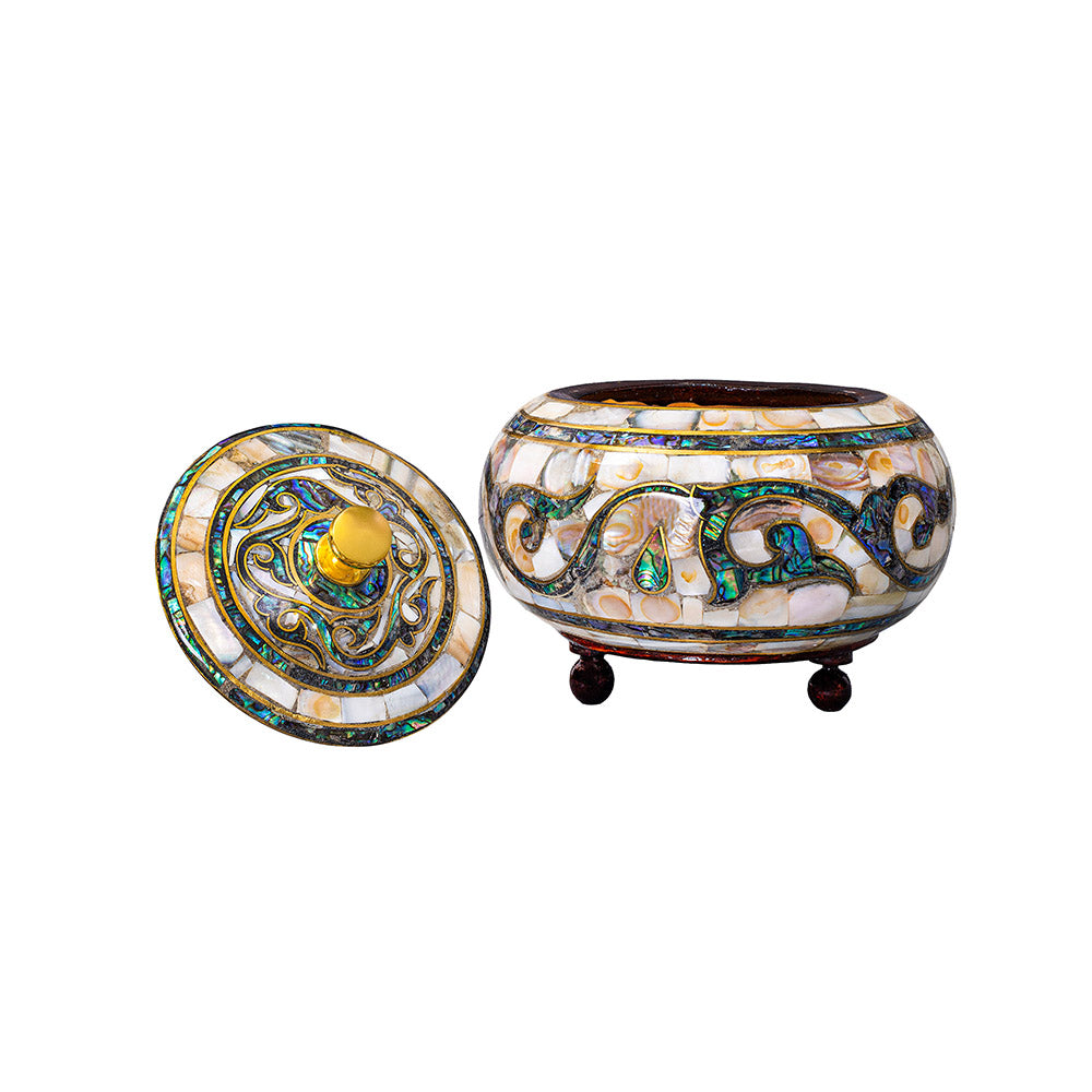 Egyptian jewelry box inlaid with mother of pearl and Brass