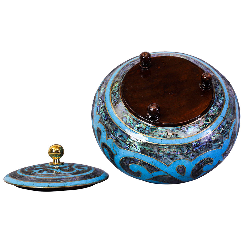 Egyptian jewelry box inlaid with jemstones  turquoise,blue mother of pearl  and brass made in egypt