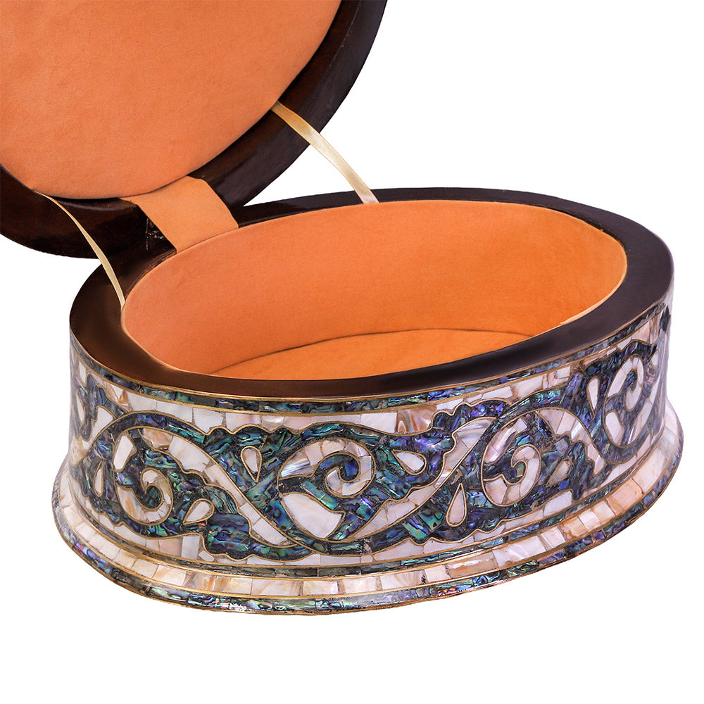 Egyptian jewelry box inlaid with mother of pearl and Brass