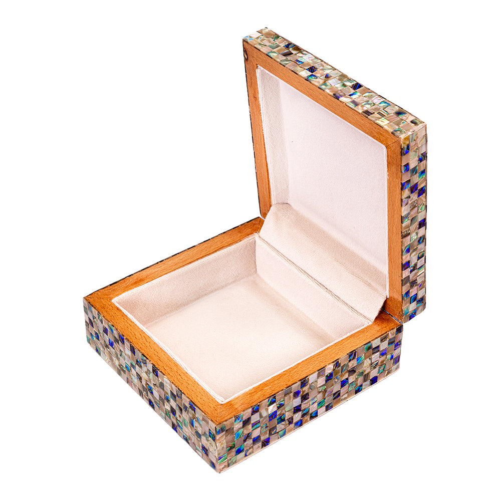 Egyptian jewelry box inlaid with mother of pearl
