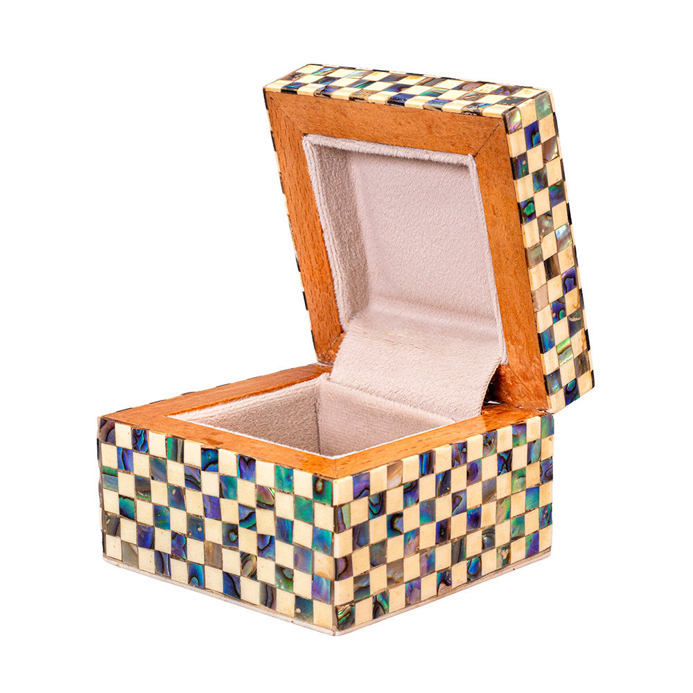 Egyptian jewelry box inlaid with mother of pearl