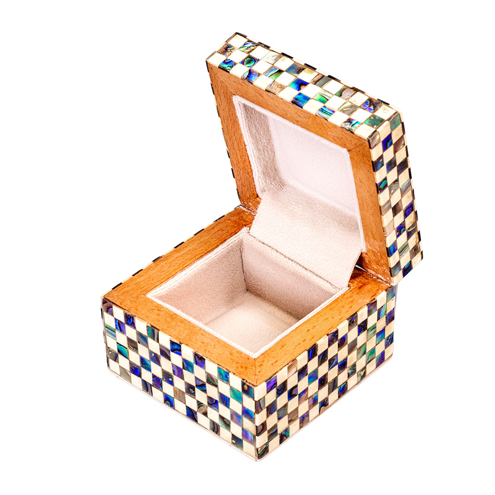 Egyptian jewelry box inlaid with mother of pearl