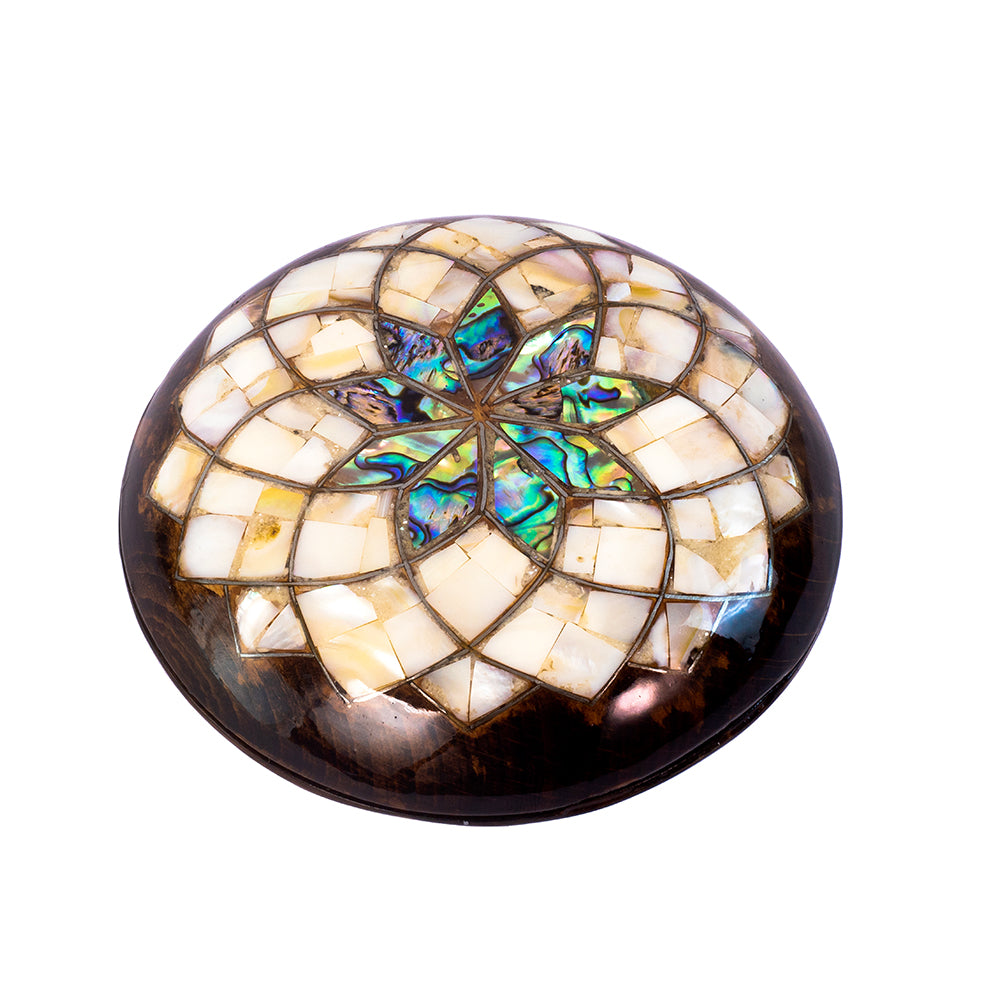 Egyptian jewelry box inlaid with mother of pearl and Brass