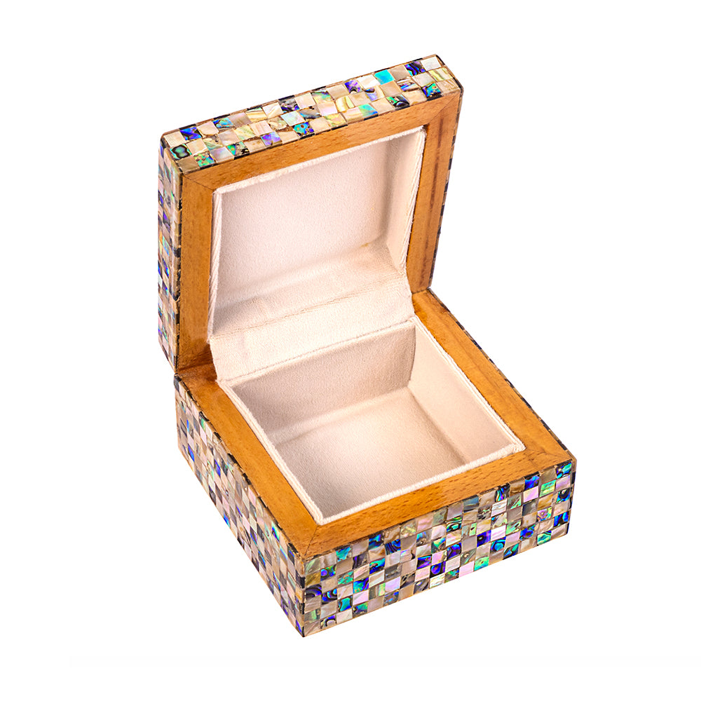 Egyptian jewelry box inlaid with mother of pearl