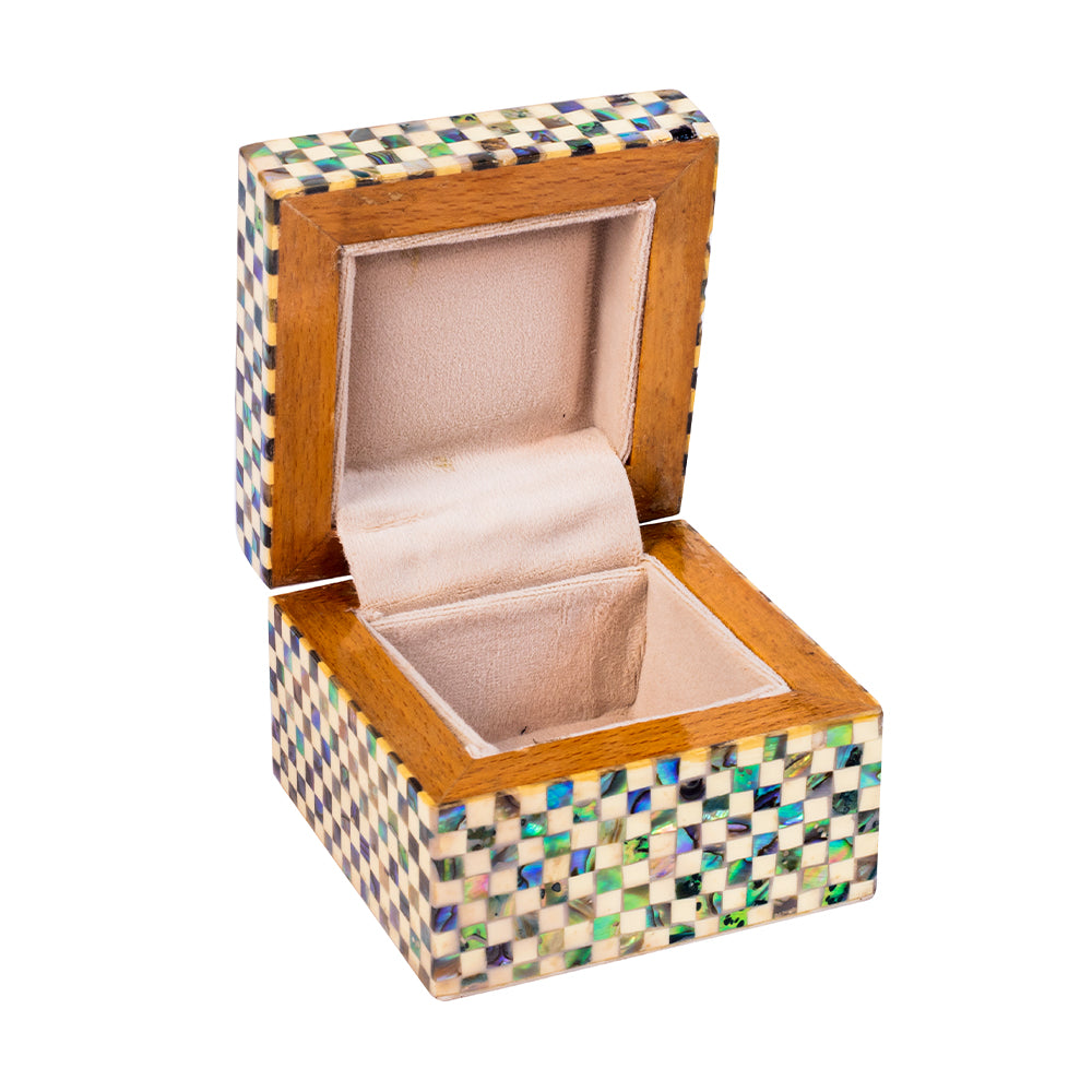 Egyptian jewelry box inlaid with mother of pearl
