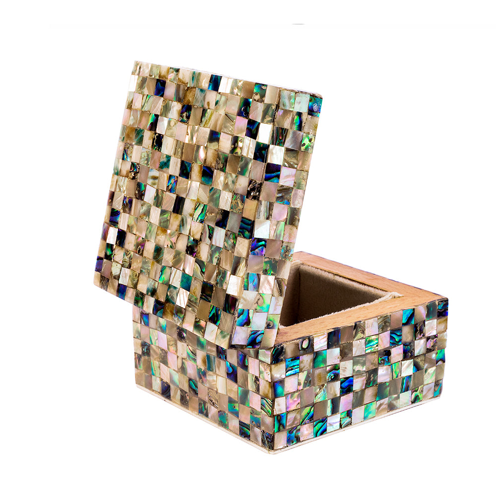 Egyptian jewelry box inlaid with mother of pearl