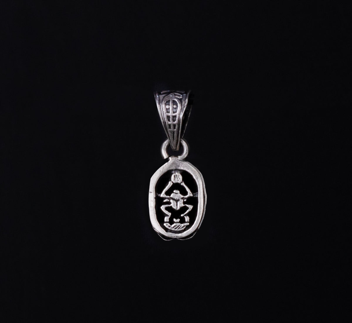 925 Sterling Silver Ancient Egyptian Scarab Pendant NecklaceElevate your style with this exquisite ancient Egyptian-inspired necklace.