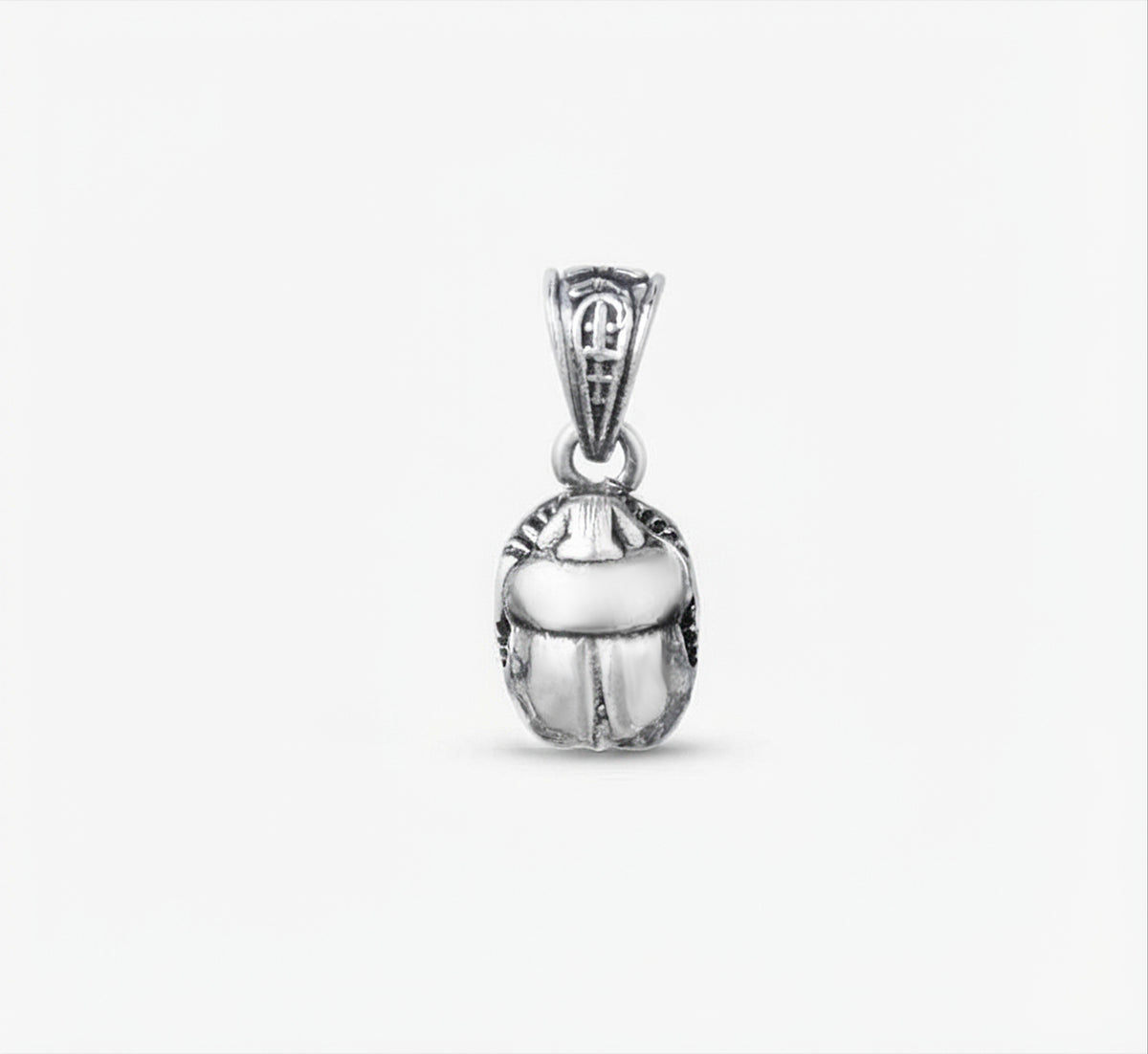 925 Sterling Silver Ancient Egyptian Scarab Pendant NecklaceElevate your style with this exquisite ancient Egyptian-inspired necklace.