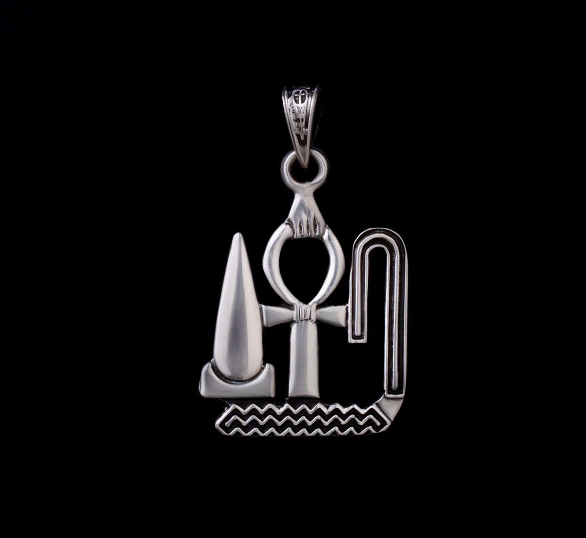 "925 Sterling Silver Ancient Egyptian Amulete Necklace featuring the iconic Ankh (Life), Udja (Prosperity), and Seneb (Health) hieroglyphic symbols, paired with a matching 925 silver chain."