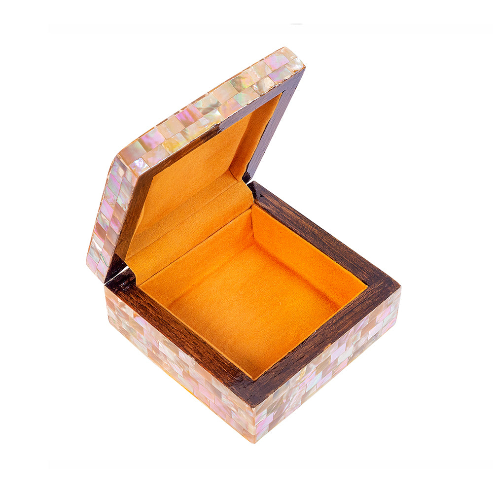 Egyptian jewelry box inlaid with mother of pearl