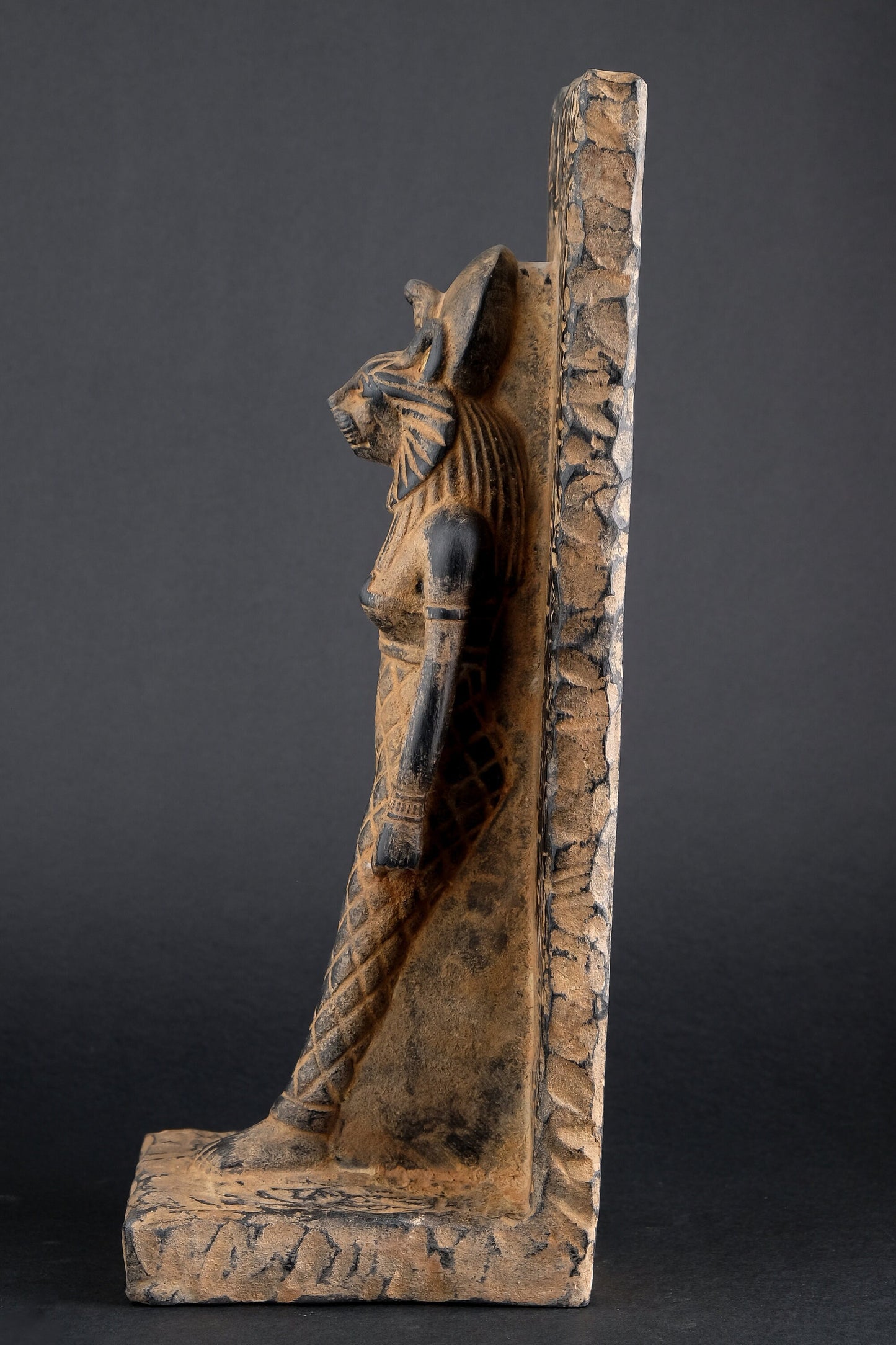 Statue Sekhmet large Stela relief heavy black Sculpture with inscription Horus made in Egypt