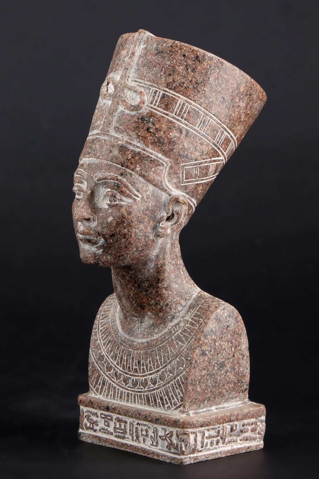 Statue of Egyptian Art Queen Nefertiti Bust Sculpture black heavy granite stone made in Egypt