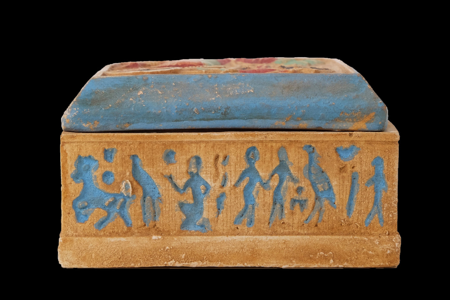 Unique Amazing jewelry Box of Ramses II riding his chariot at the Battle of Kadesh - made in Egypt from limestone