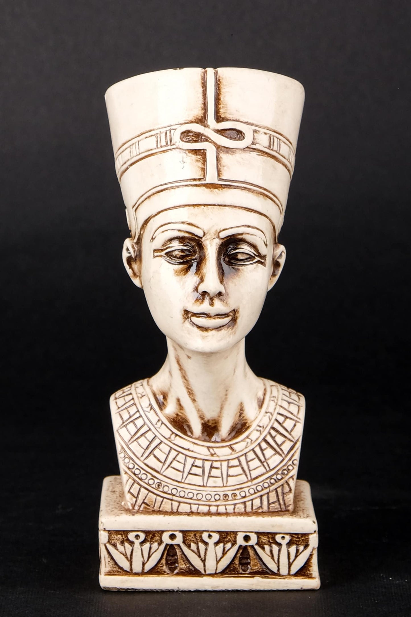 Statue of Egyptian Queen Nefertiti solid stone made in Egypt - Nefertiti was a queen of Egypt and wife of king Akhenaton