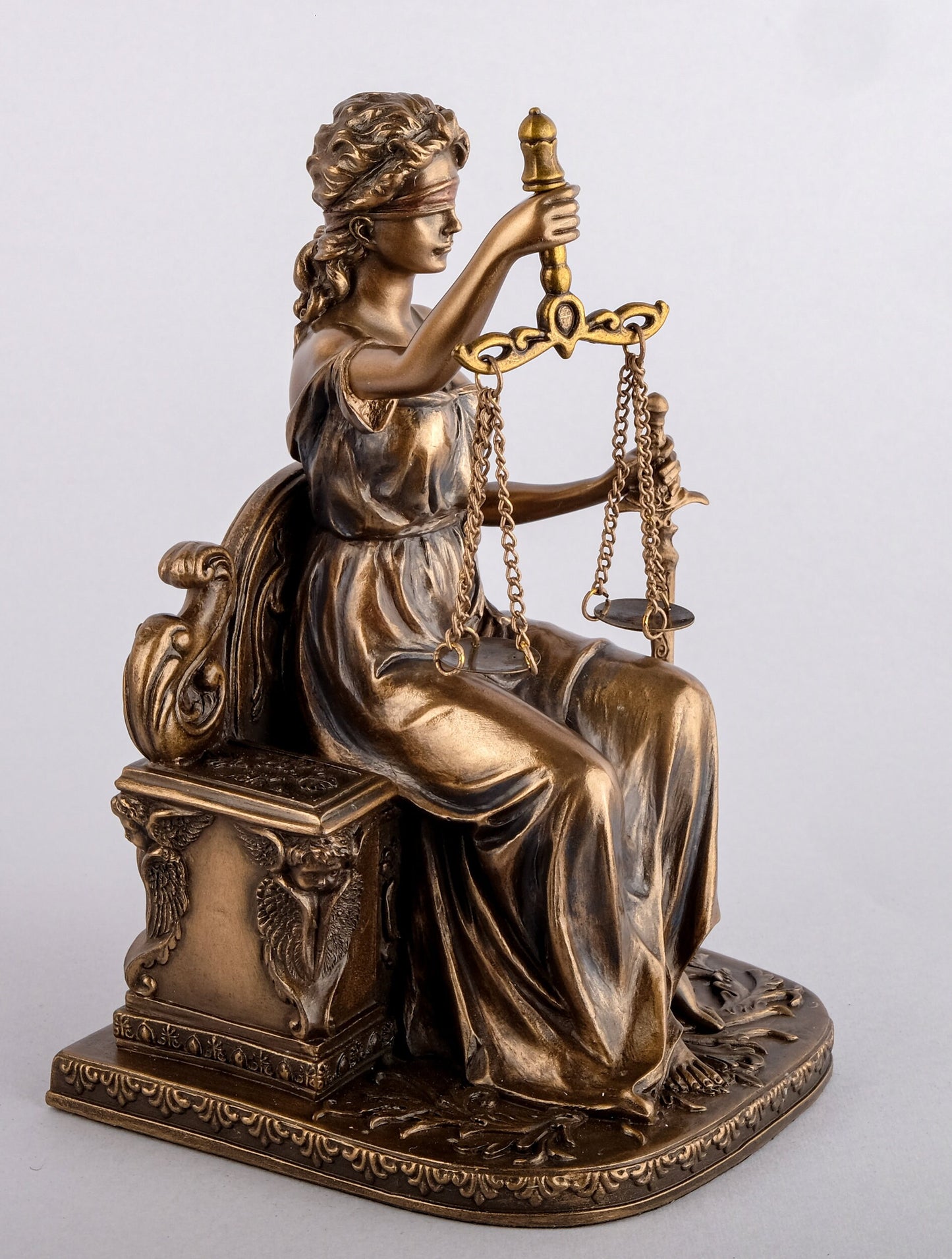 Statue of sitting symbol of justice Themis lady justice statue sculpture Figure cold cast Bronze & Resin Exclusive Gift for Lawer