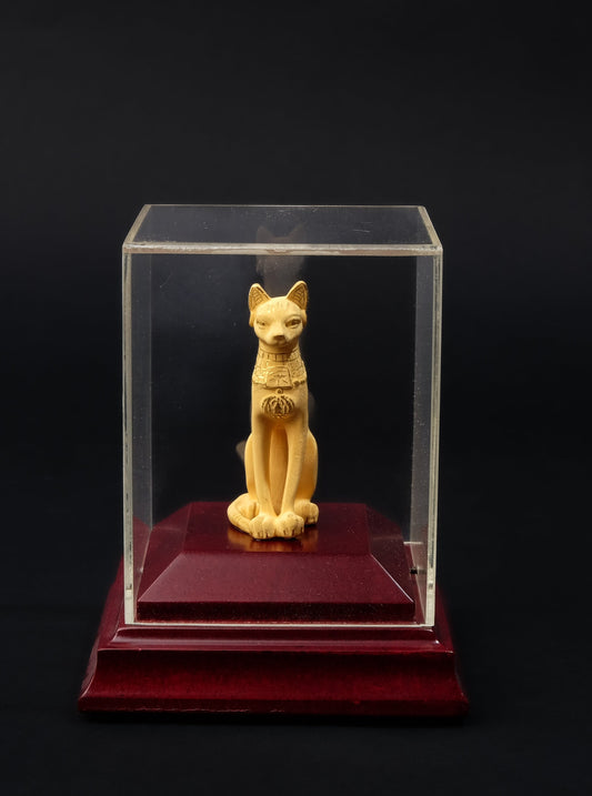 Gorgeous Glass Box with the Egyptian statue of goddess Bastet Cat made in Egypt