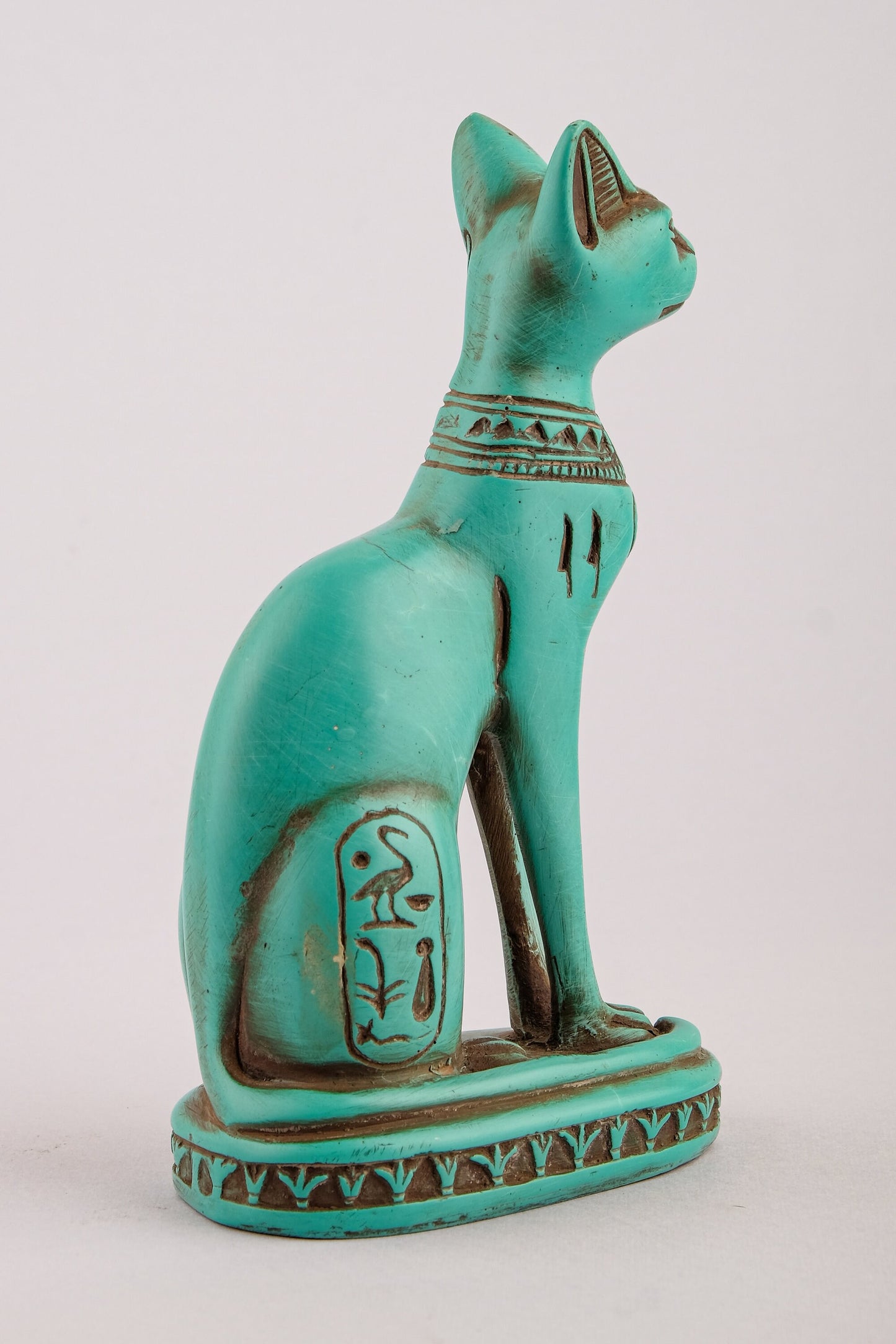 Unique Egyptian Bastet cat Statue heavy green stone with scarab on her chest