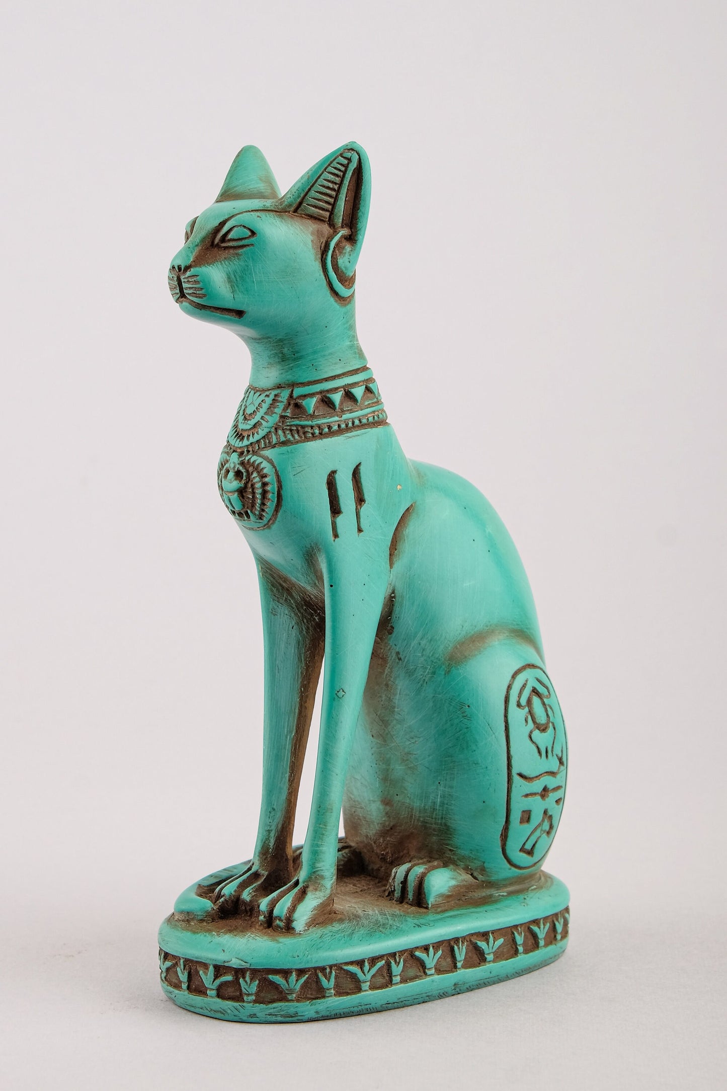 Unique Egyptian Bastet cat Statue heavy green stone with scarab on her chest